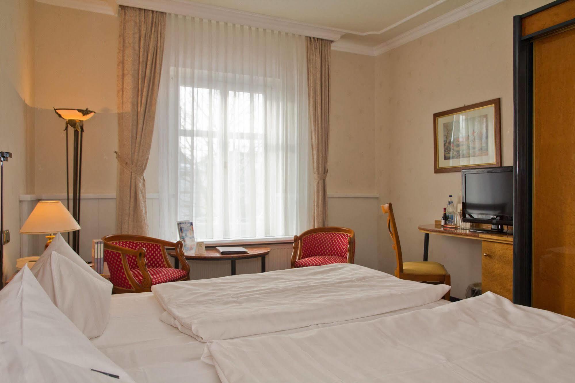 Seetelhotel Strandhotel Atlantic Heringsdorf  Kültér fotó