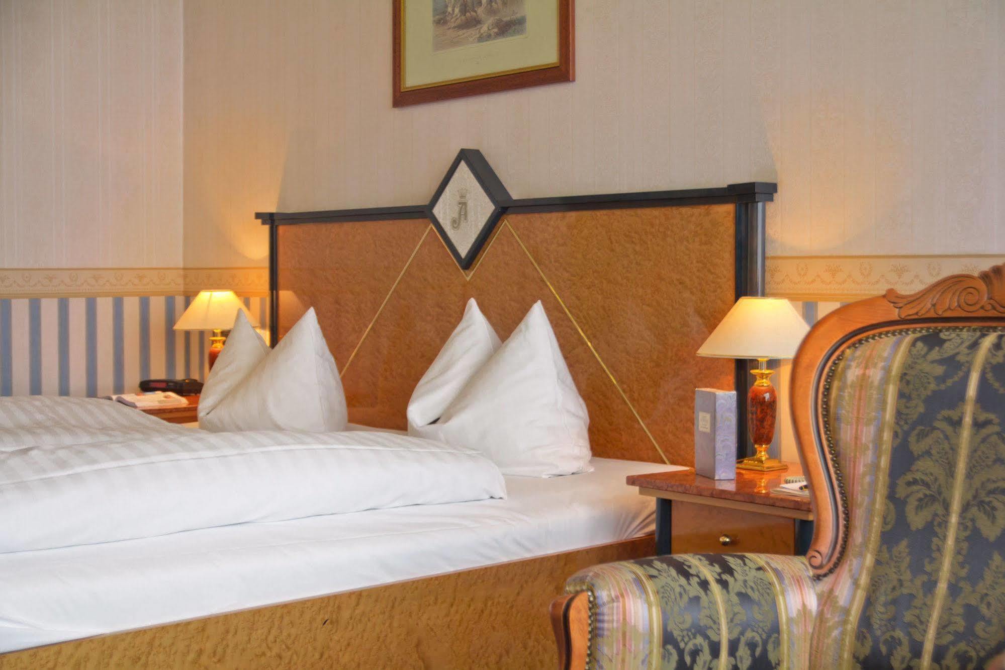 Seetelhotel Strandhotel Atlantic Heringsdorf  Kültér fotó